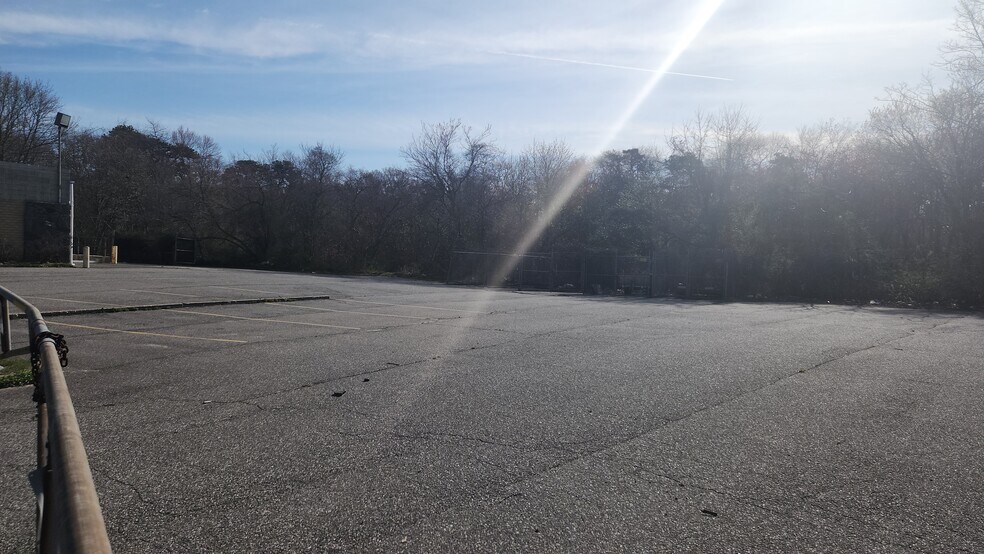 More Photos Of 22 Connor Ln, Deer Park Warehouse For Sale