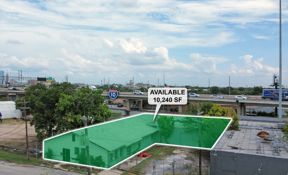 More Photos Of 438 Lombrano St, San Antonio Warehouse For Sale