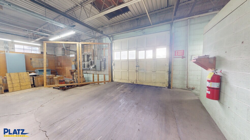 More Photos Of 1551 S Linden Ave, Alliance Manufacturing For Sale