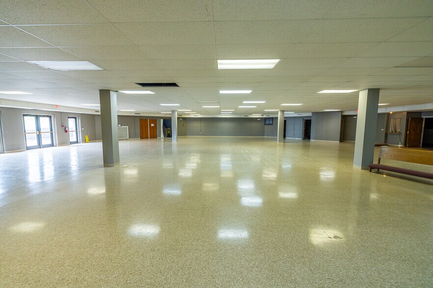 More Photos Of 800 SW 150 Hwy, Lee's Summit Office For Sale