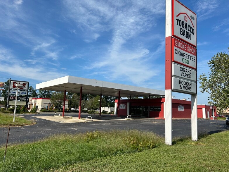 Primary Photo Of 401 Raleigh Rd, Henderson Convenience Store For Sale