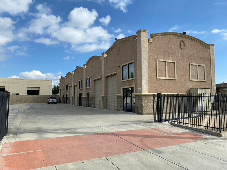 Primary Photo Of 327 W E St, Colton Warehouse For Lease