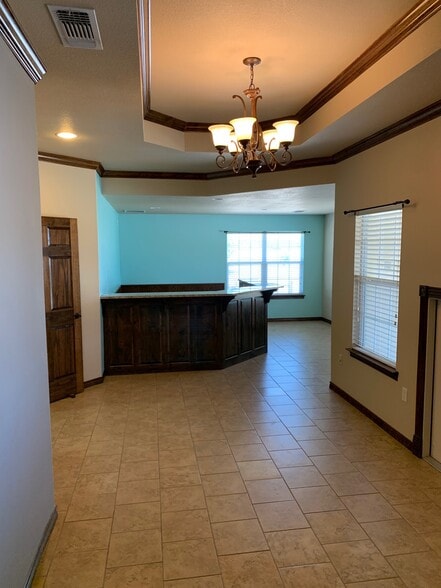 More Photos Of 1310 Weatherford Hwy, Granbury Light Distribution For Lease