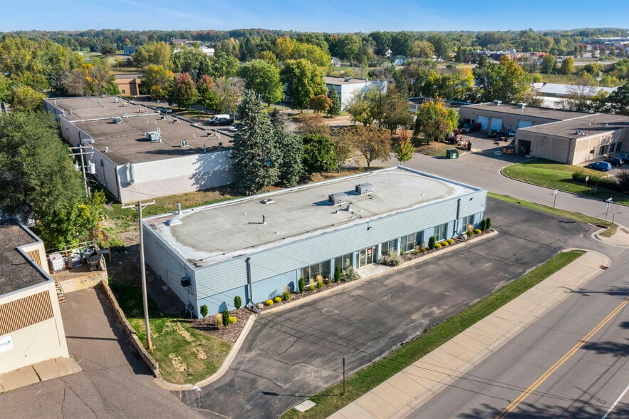 More Photos Of 700-710 Hamel Rd, Hamel Warehouse For Sale