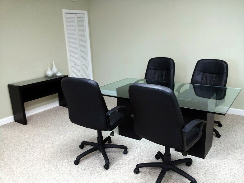 More Photos Of 106 Elden St, Herndon Medical For Sale