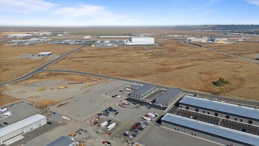 More Photos Of 2517 Logan St, Richland Service For Sale