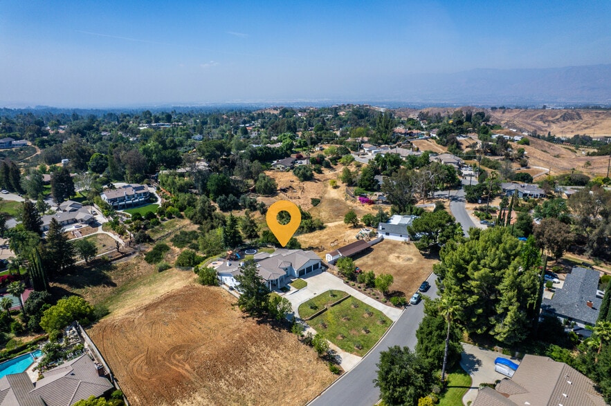 More Photos Of 12908 South Ln, Redlands Healthcare For Sale