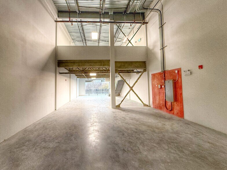 More Photos Of 4888 Vanguard Rd, Richmond Warehouse For Sale