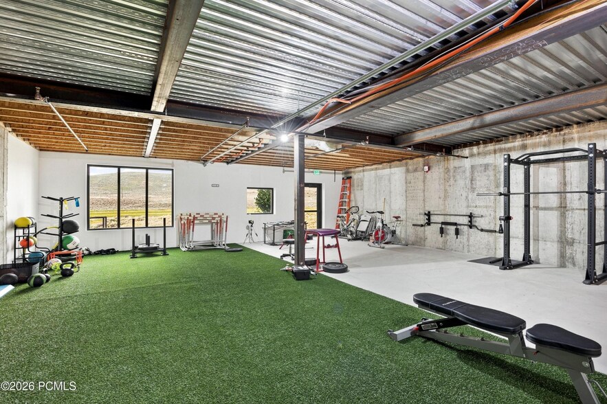 More Photos Of 4554 Forestdale Dr, Park City Light Manufacturing For Sale