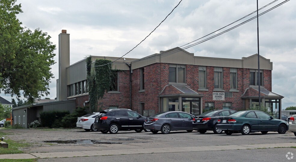Primary Photo Of 1124 Gainsborough Rd, London Office For Lease
