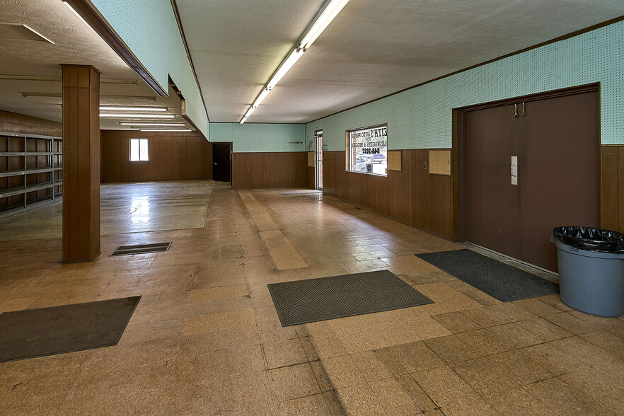 More Photos Of 6328 Elk River Rd, Clendenin Auto Repair For Sale