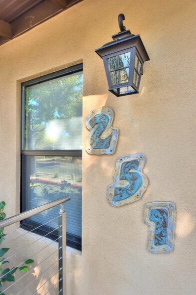 More Photos Of 251 Middlefield Rd, Palo Alto Apartments For Sale