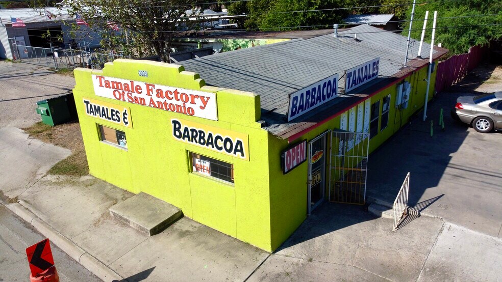 Primary Photo Of 3017 Pleasanton Rd, San Antonio Restaurant For Sale