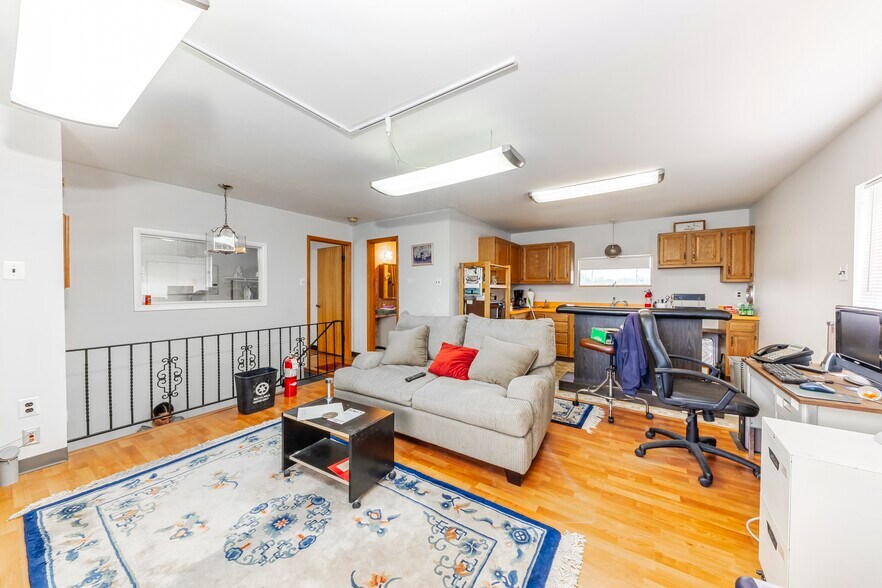 More Photos Of 2 Superior Way, Deptford Warehouse For Sale