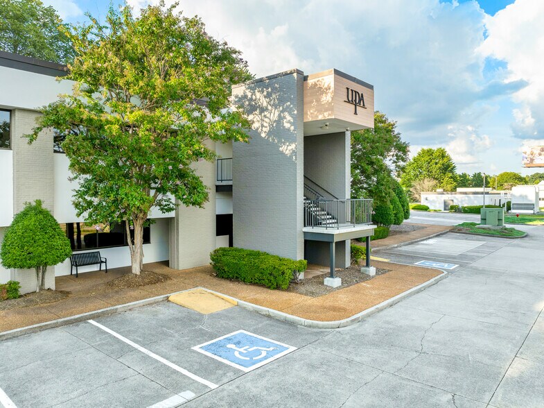 More Photos Of 9000 Executive Park Dr, Knoxville Office For Lease