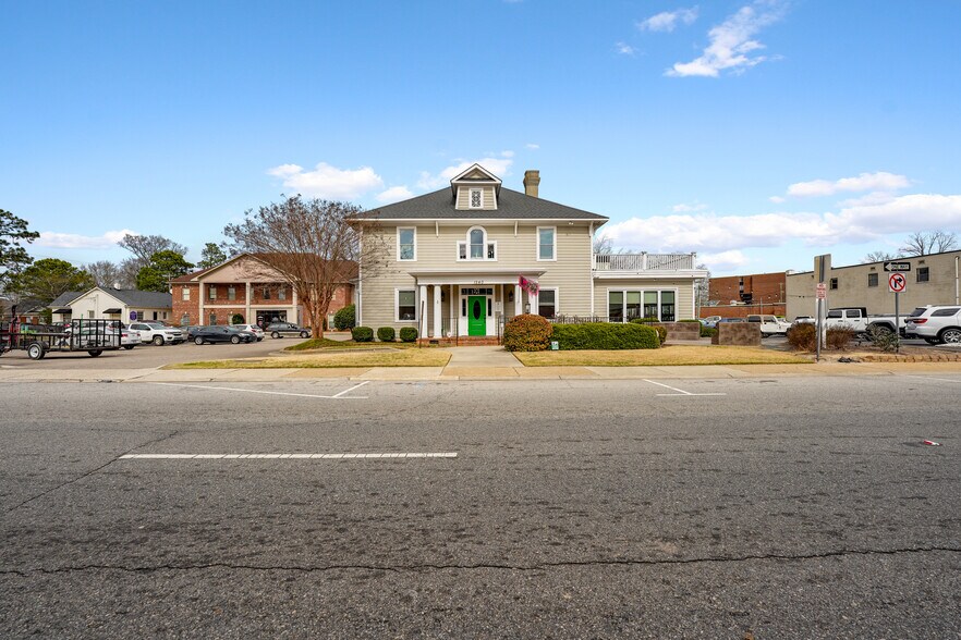 More Photos Of 1240 Fort Bragg Rd, Fayetteville Restaurant For Sale