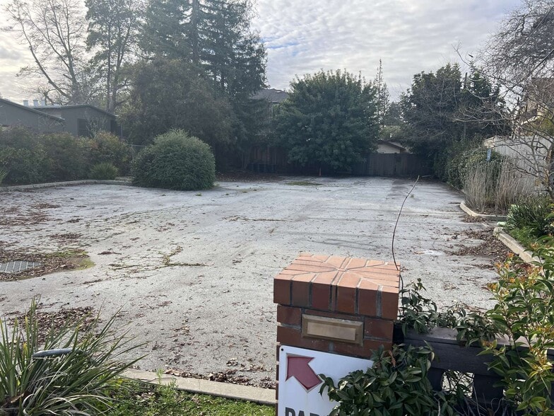 More Photos Of , Menlo Park Unknown For Sale