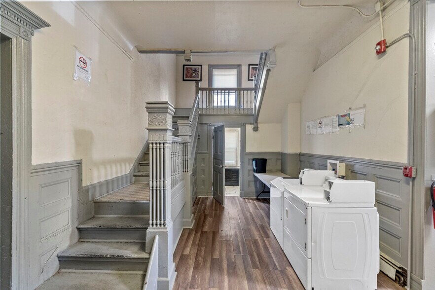 More Photos Of 368-370 Summer Ave, Newark Apartments For Sale