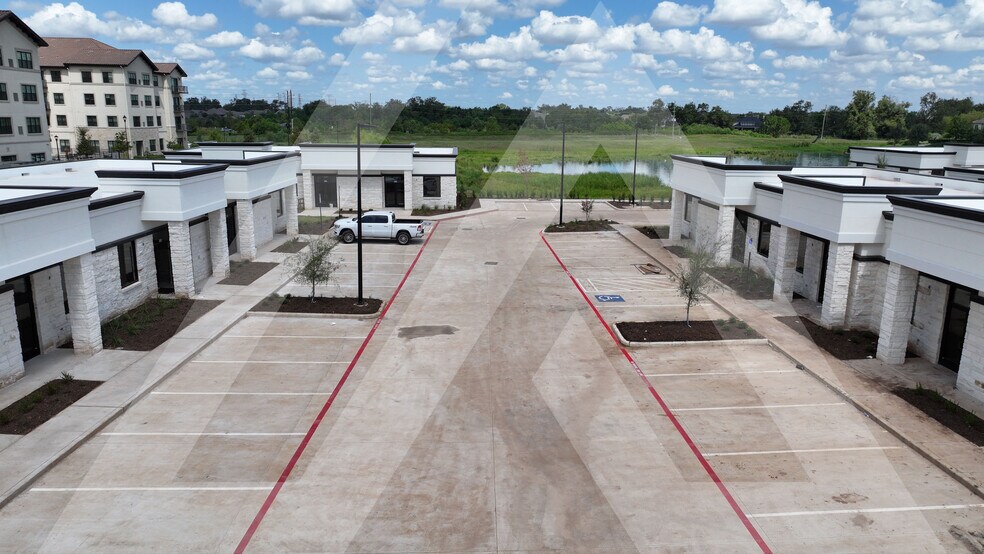 More Photos Of 5501 Cabrera Dr, Sugar Land Office For Lease