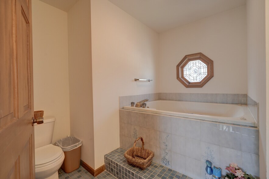 More Photos Of 2704 Lake Monticello Rd, Palmyra Office For Sale