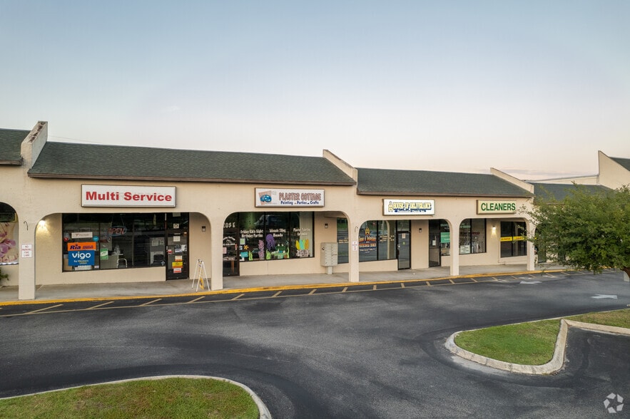 More Photos Of 1203 Highway 50, Clermont General Retail For Lease
