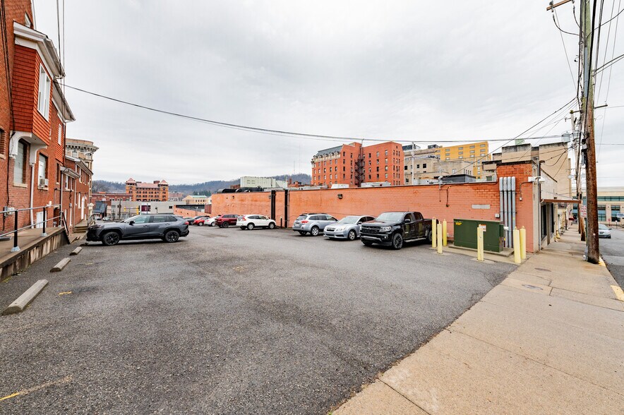 More Photos Of 347 W Main St, Clarksburg Office For Lease