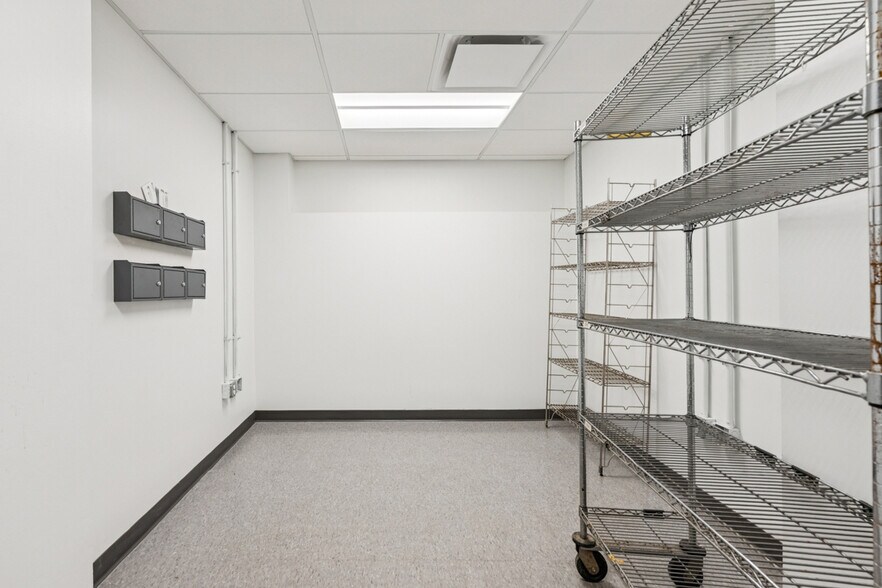 More Photos Of 1421 Race St, Philadelphia Medical For Lease