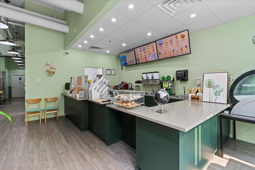 More Photos Of 33677 King Rd, Abbotsford Apartments For Sale