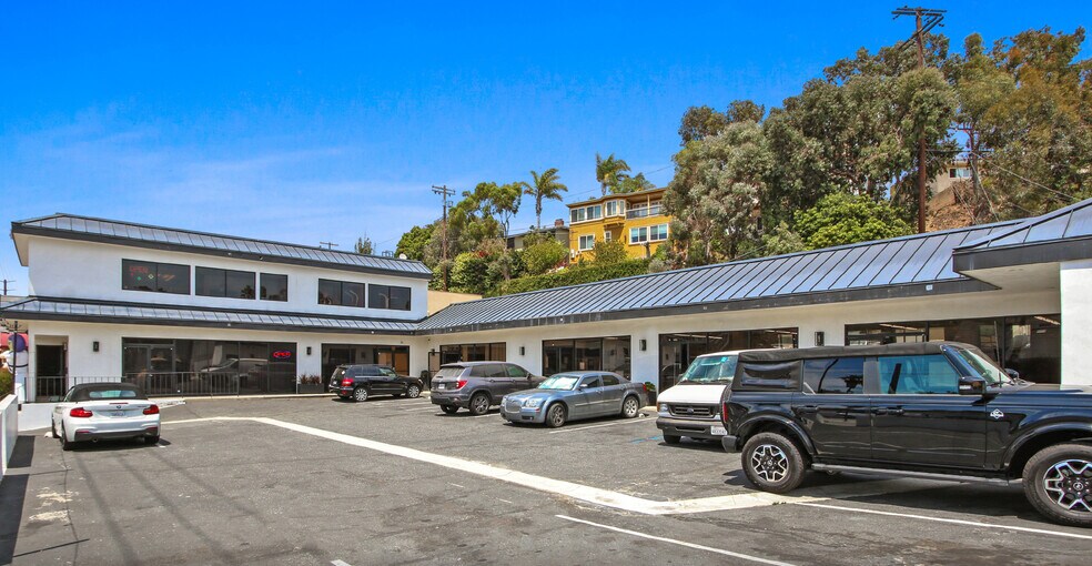 More Photos Of 8416-8432 Pershing Dr, Playa Del Rey Storefront Retail Office For Lease