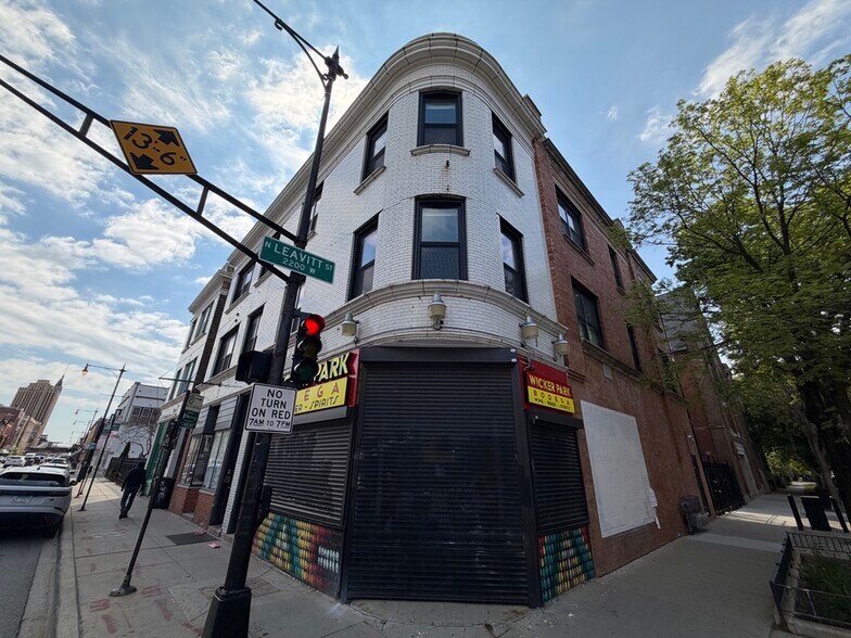 More Photos Of 2155 W North Ave, Chicago Apartments For Lease