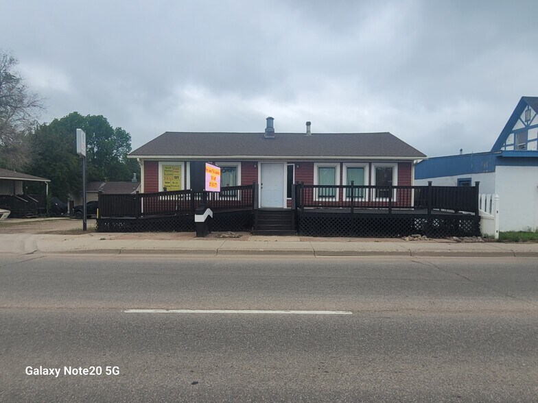 Primary Photo Of 611 Coffeen Ave, Sheridan Storefront Retail Office For Lease