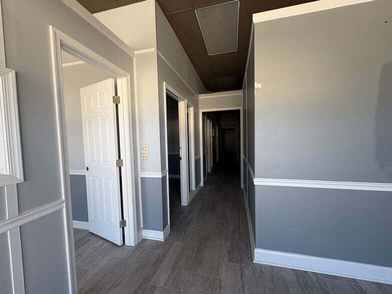 More Photos Of 6221-6224 Sewells Point Rd, Norfolk Unknown For Lease