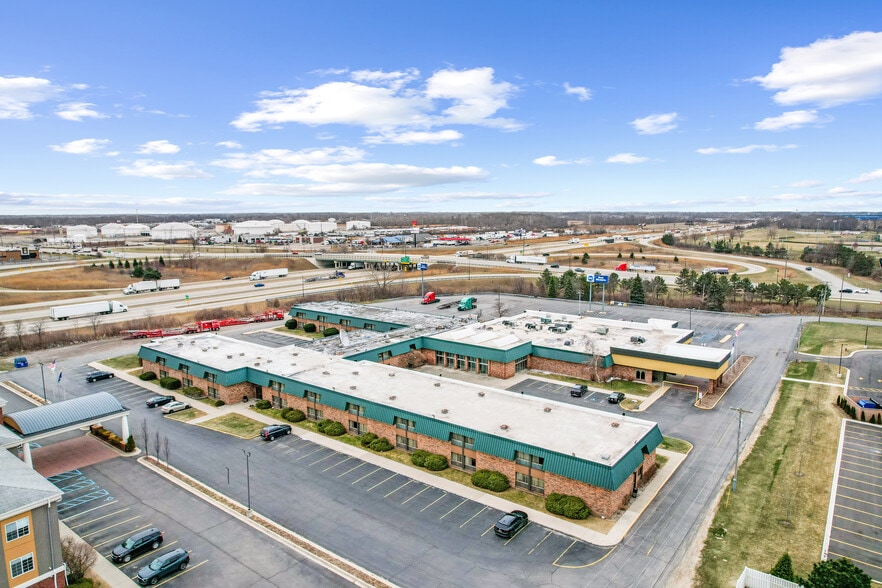 More Photos Of 21700 West Rd, Woodhaven Hotel For Sale