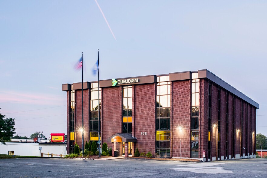 More Photos Of 936 Silas Deane Hwy, Wethersfield Office For Lease
