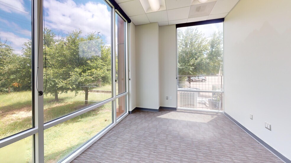 More Photos Of 5920 William Cannon Dr, Austin Medical For Lease