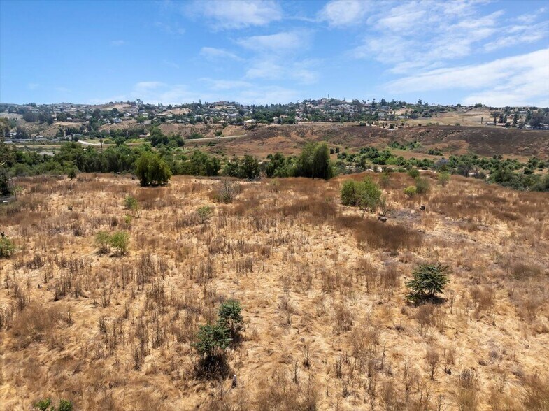 More Photos Of 1350 Firethorn Ave, Riverside Land For Sale
