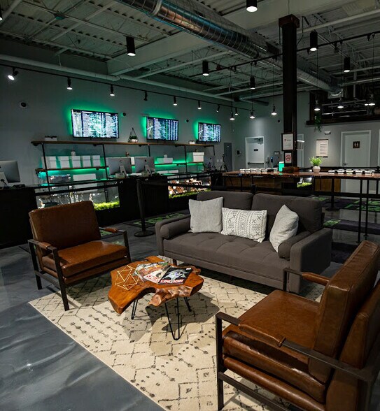 More Photos Of 34 Extension St, Attleboro Warehouse For Sale