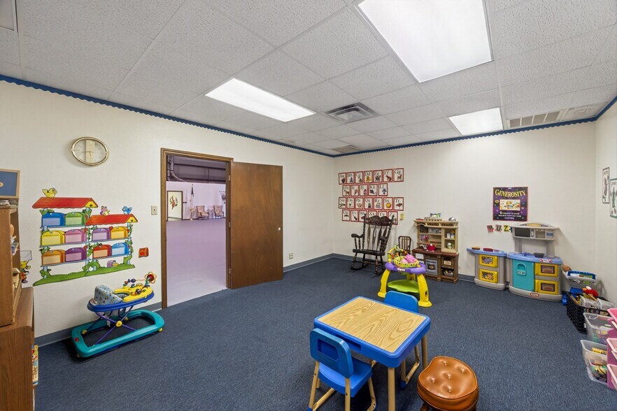 More Photos Of 11141 N Avenue L, La Porte Religious Facility For Sale
