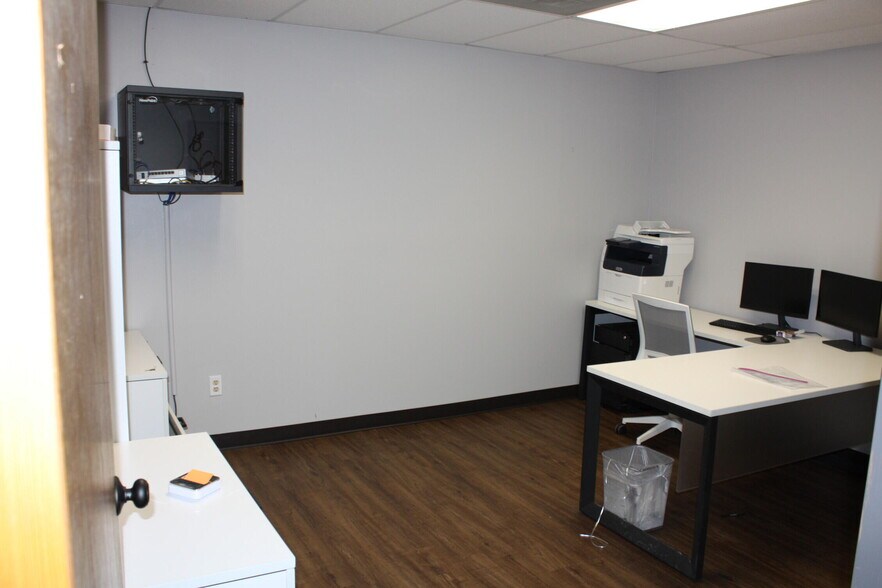 More Photos Of 9000-9030 Cline Ave, Highland Medical For Sale