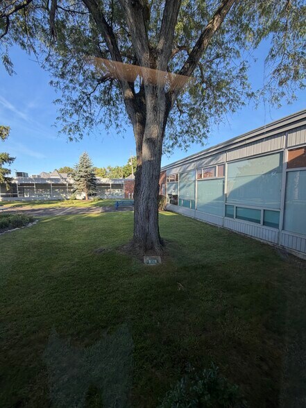 More Photos Of 255 N Miami St, Wabash Medical For Sale