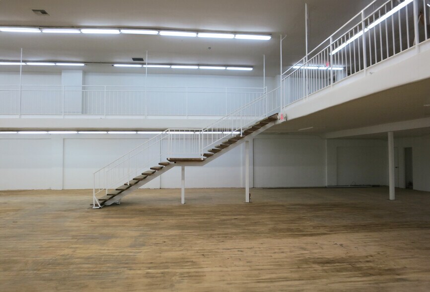 More Photos Of 2700 N Broadway, Los Angeles Freestanding For Sale