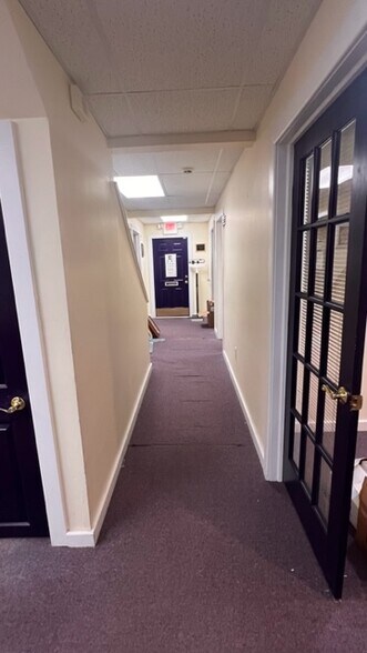 More Photos Of 119 E Laurel Rd, Stratford Office For Sale