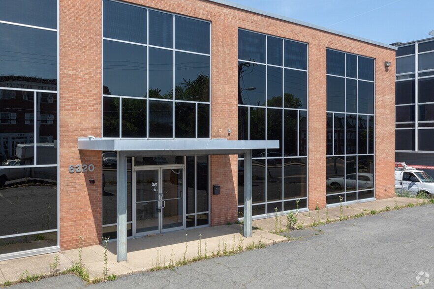 More Photos Of 6320 Castle Pl, Falls Church Office For Lease