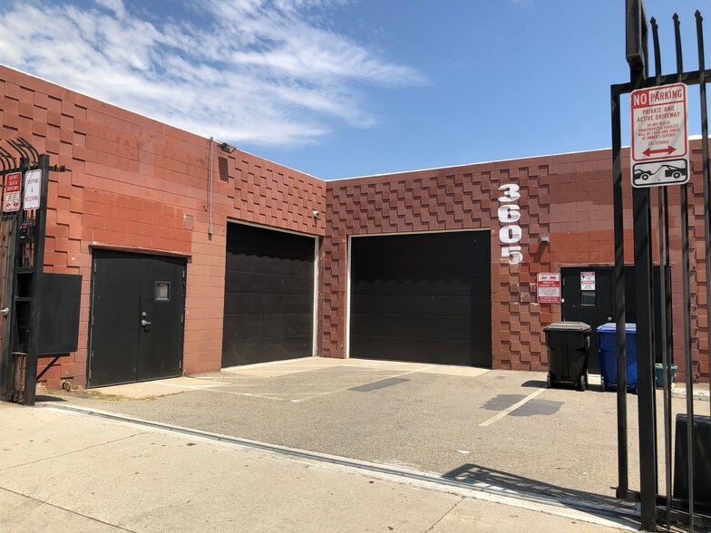 More Photos Of 3605 E 8th St, Los Angeles Distribution For Lease