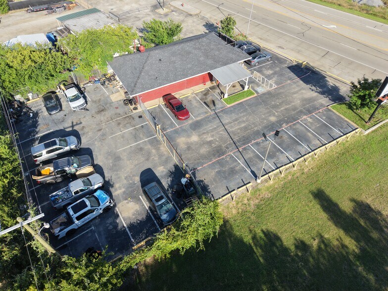 More Photos Of 2326 W Main St, Grand Prairie Restaurant For Lease