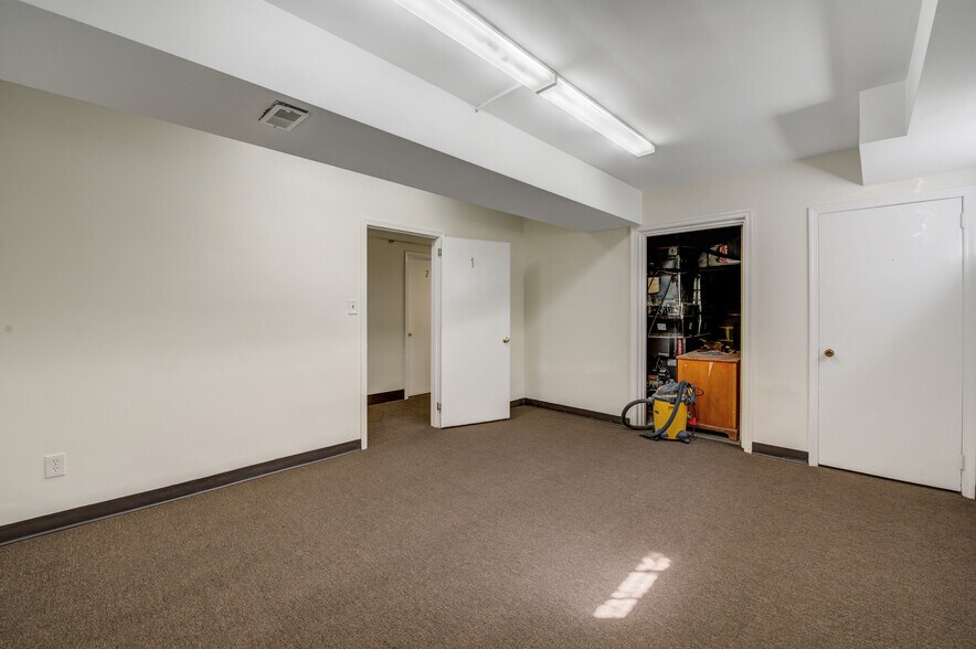 More Photos Of 136 W Lancaster Ave, Paoli Medical For Lease