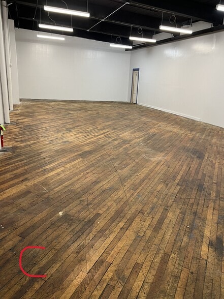 More Photos Of 141 Canal St, Nashua Light Manufacturing For Lease