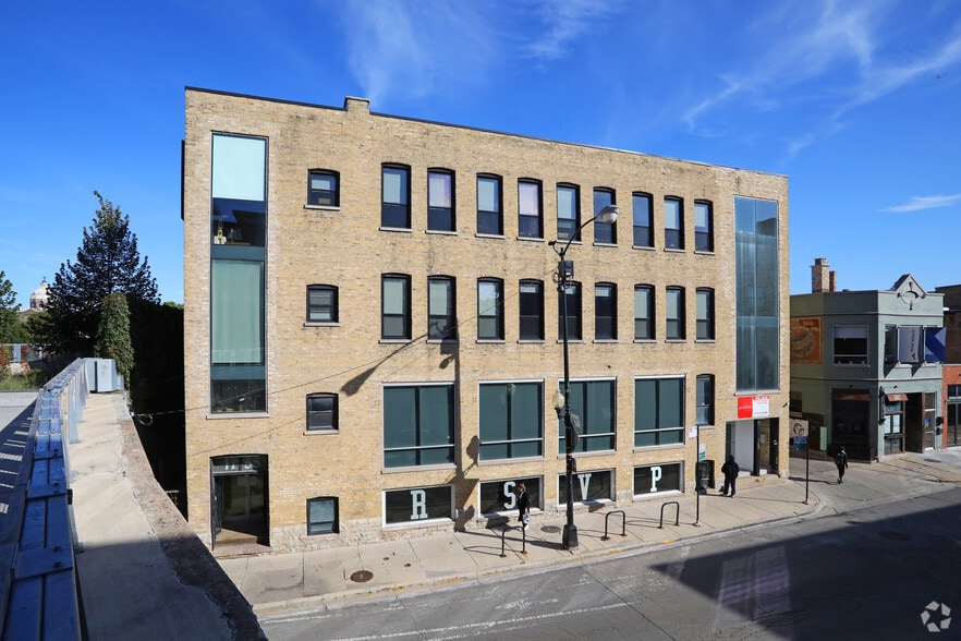 More Photos Of 1755 N Damen Ave, Chicago Office Residential For Lease