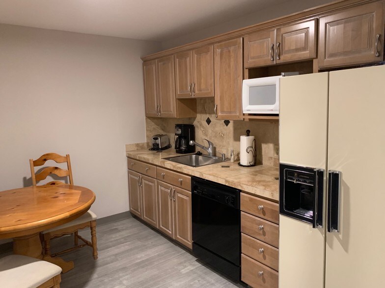 More Photos Of 7805 W 38th Ave, Wheat Ridge Medical For Lease