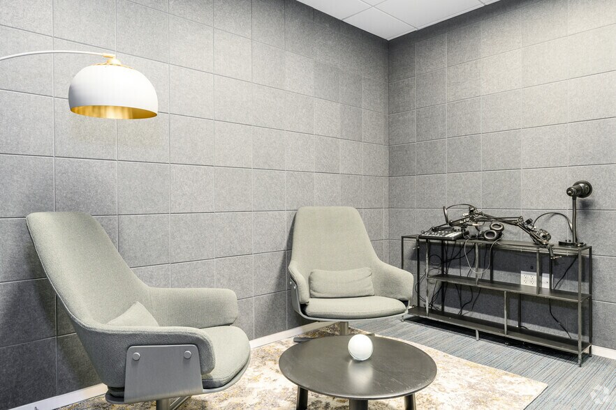 More Photos Of 800 Maine Ave SW, Washington Coworking Space